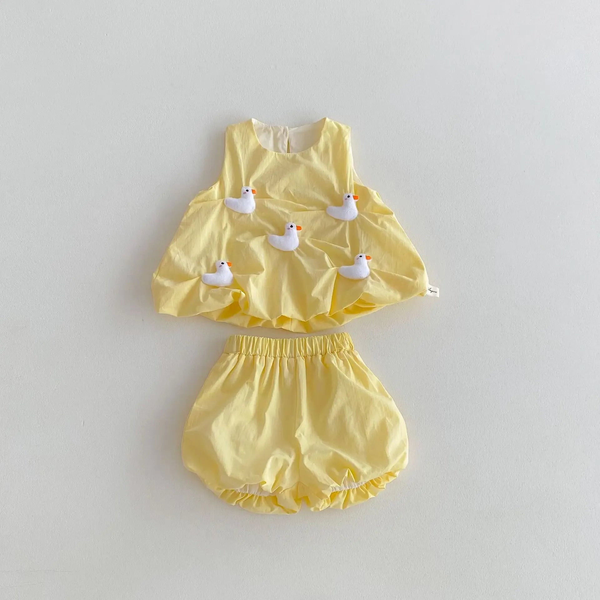 ノースリーブセットアップ yellow / 66cm 0-6m ベビーセットアップ 2点セット ノースリーブチュニックブラウス+バルーンショートパンツ リボン/あひる 2カラー