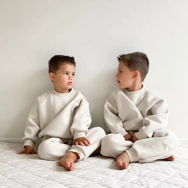 長袖セットアップ YG1537 apricot / 12M  80CM キッズセットアップ 2点セット フラップポケット長袖スウェットシャツ+ロングスウェットパンツ【mh0008318】