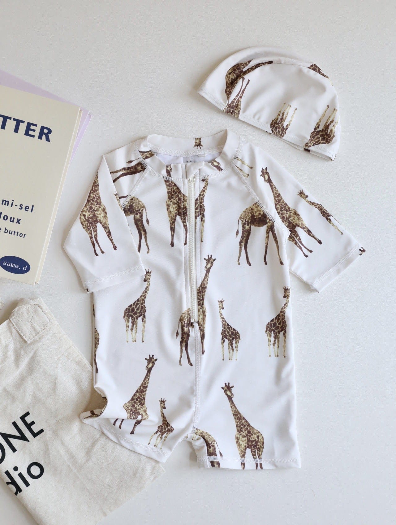 ベビー用水着 zip-up swimsuit giraffe / 80 ボーイズ水着 半袖つなぎスイムウェア ラッシュガード【mh0009354】