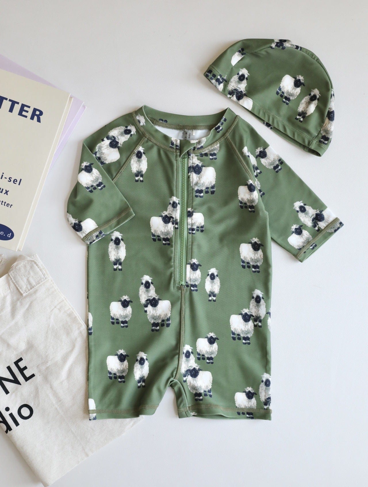 ベビー用水着 zip-up swimsuit sheep / 80 ボーイズ水着 半袖つなぎスイムウェア ラッシュガード【mh0009354】