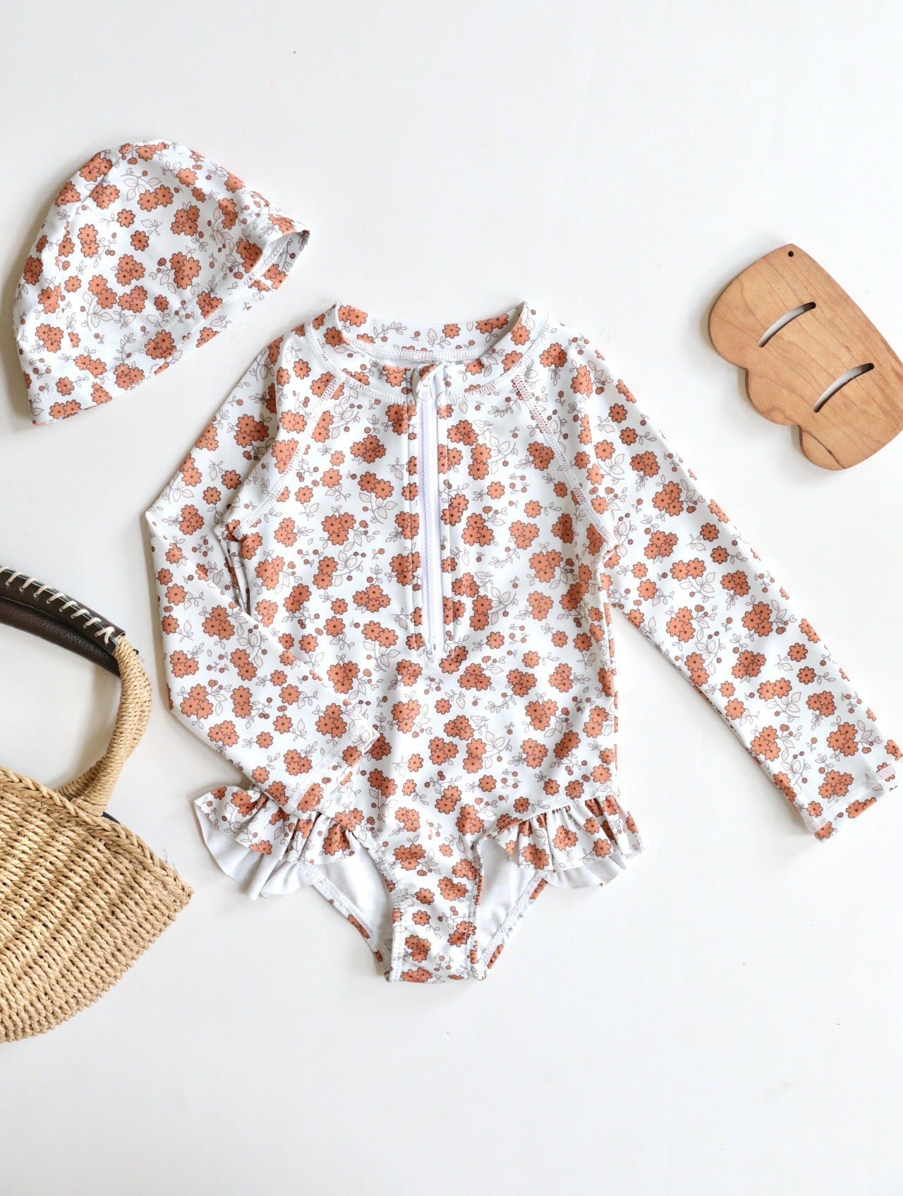 ベビー用水着 Zippered swimsuit with red florals / 80 ガールズ水着 長袖ワンピーススイムウェア ラッシュガード【mh0009343】