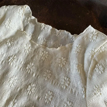 長袖Tシャツ beige / 2T (90) キッズトップス エンボスフラワー 長袖Tシャツ 薄手 2カラー