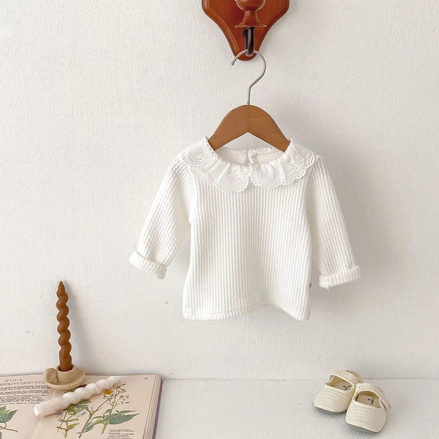 長袖Tシャツ beige / 66cm 0-6m ベビートップス レース襟 長袖Tシャツ ブラウス 2カラー