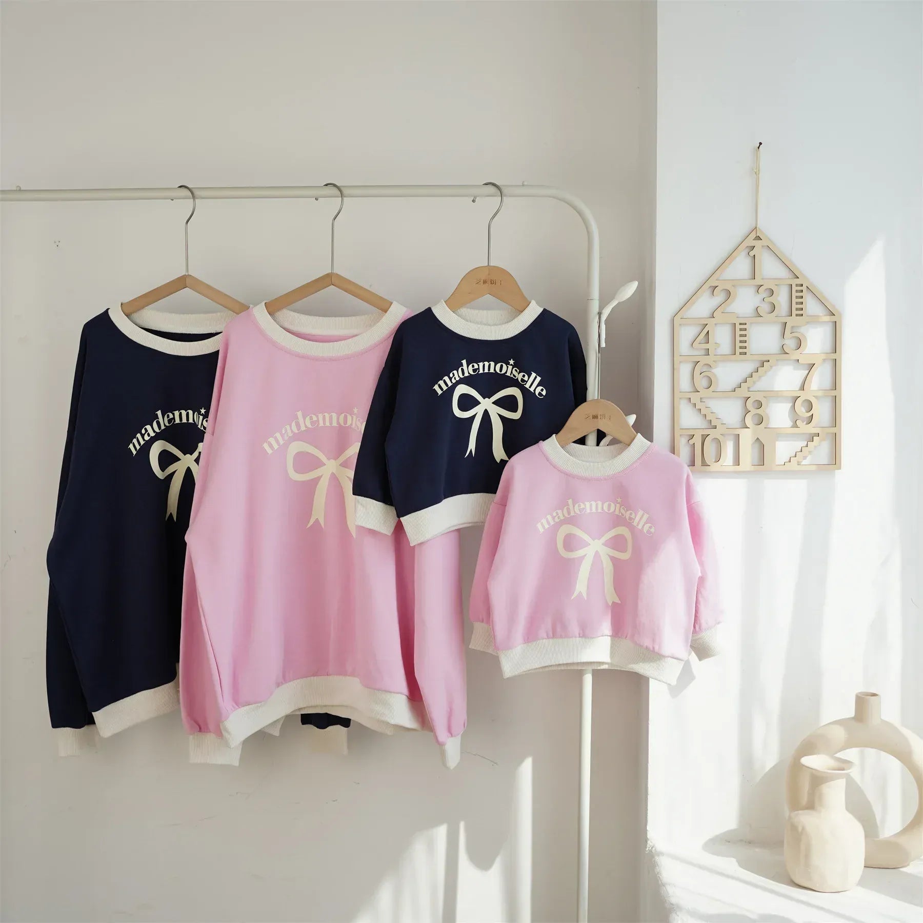 長袖Tシャツ キッズトップス リボンレターロゴプリント長袖スウェットシャツ リンクママお揃いコーデ【mh0007644】