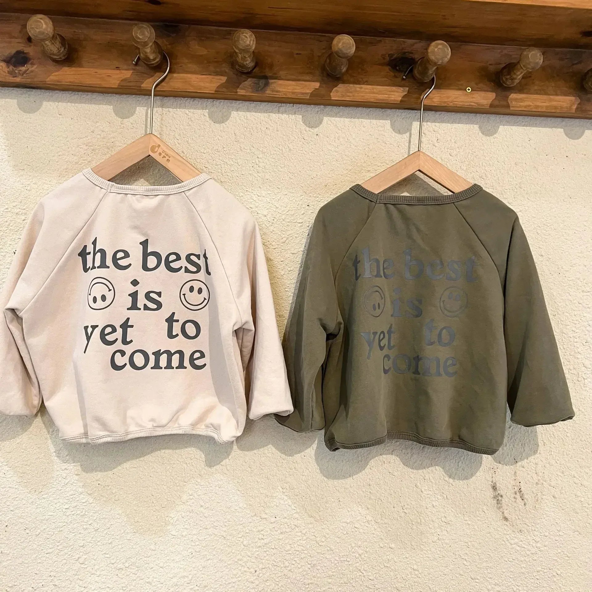 長袖Tシャツ キッズトップス 長袖Tシャツ バックプリント スマイル レターロゴ