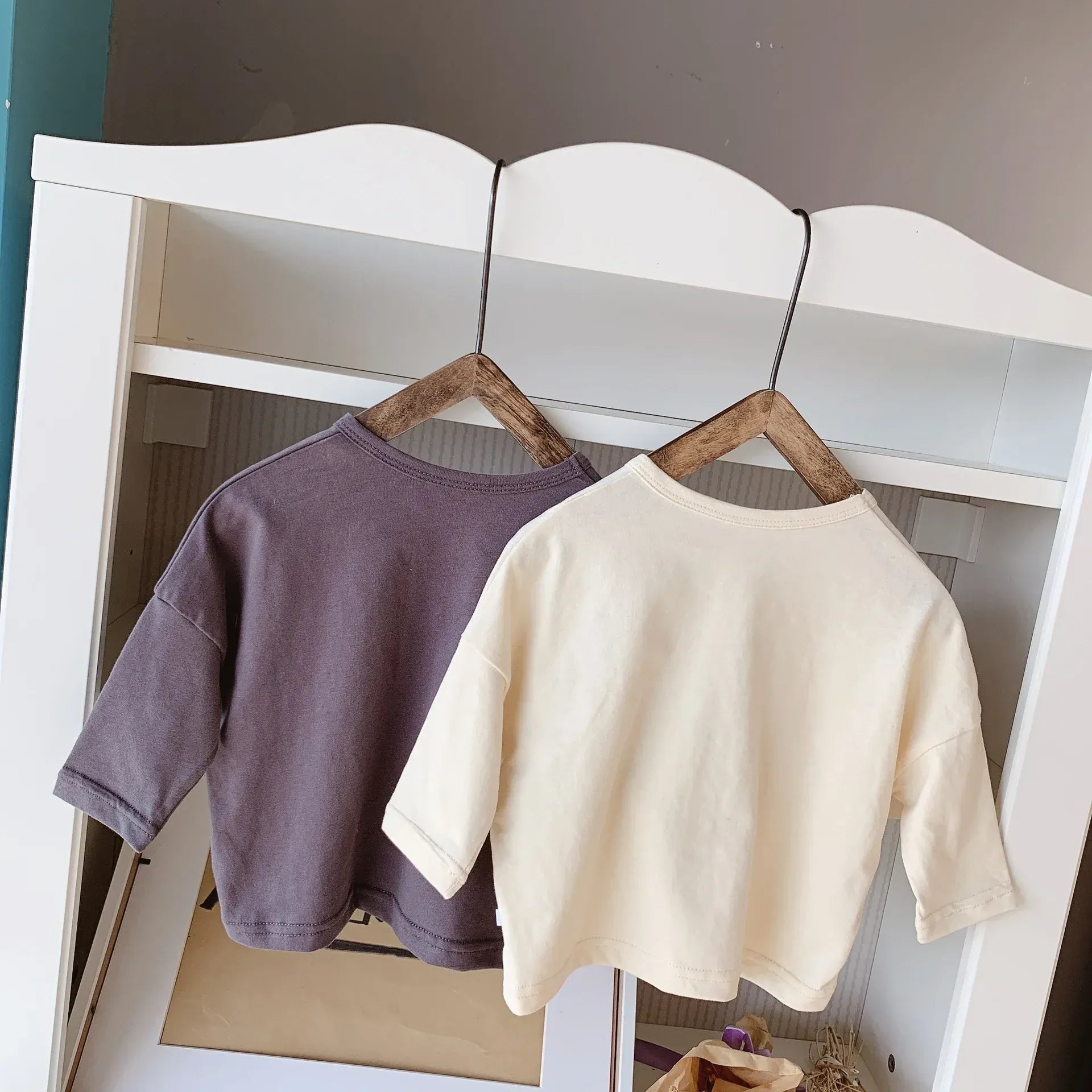 長袖Tシャツ キッズトップス うさぎラビットプリント長袖Tシャツ 2カラー