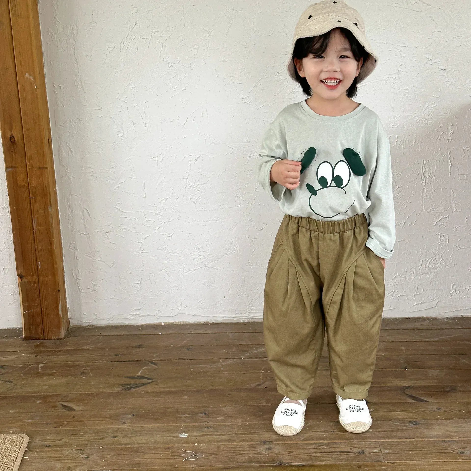 長袖Tシャツ キッズトップス 長袖Tシャツ 犬ドッグアップリケ 2カラー