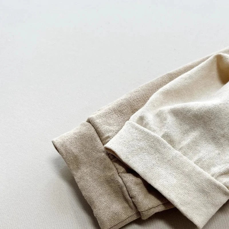 長袖Tシャツ キッズトップス 長袖Tシャツ 薄手 レターロゴプリント スケボーファッション 2カラー