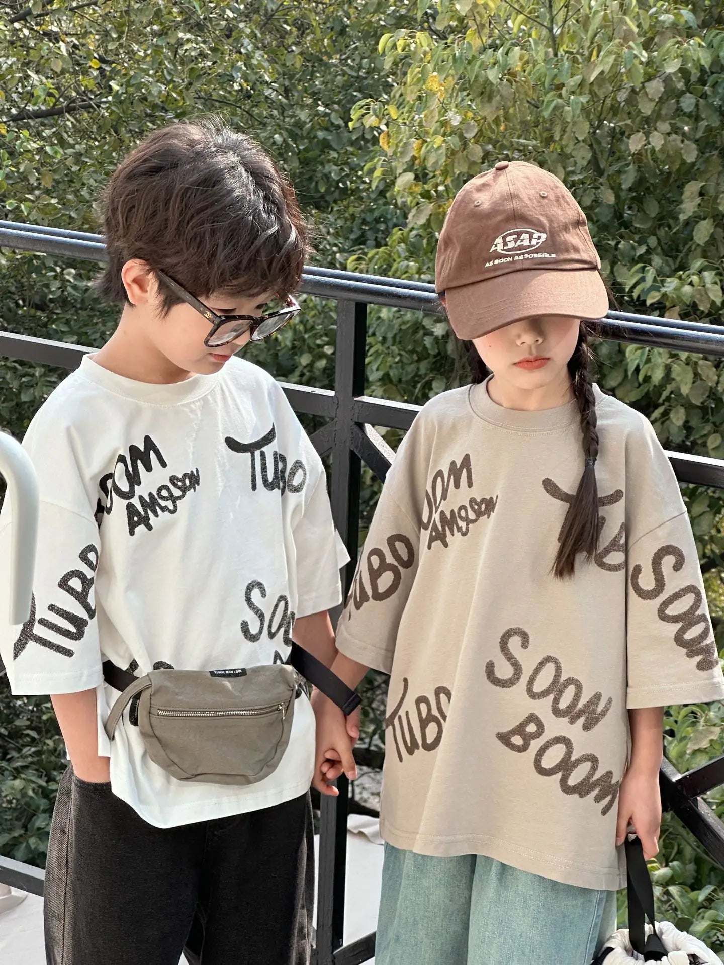 半袖Tシャツ キッズトップス 半袖Tシャツ ルーズビッグシルエット レターロゴプリント ホワイト/ブラック/カーキ/3カラー