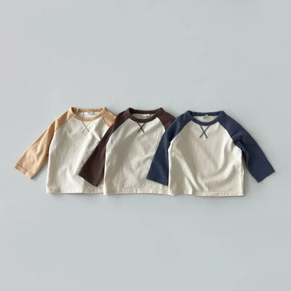 ベビー用長袖Tシャツ3色、ラグランパッチワークのラグラン切替デザイン