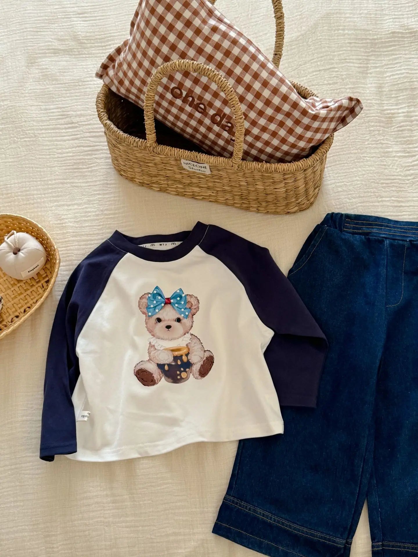 長袖Tシャツ キッズトップス 長袖プリントTシャツ ラグランパッチワーク 4カラー