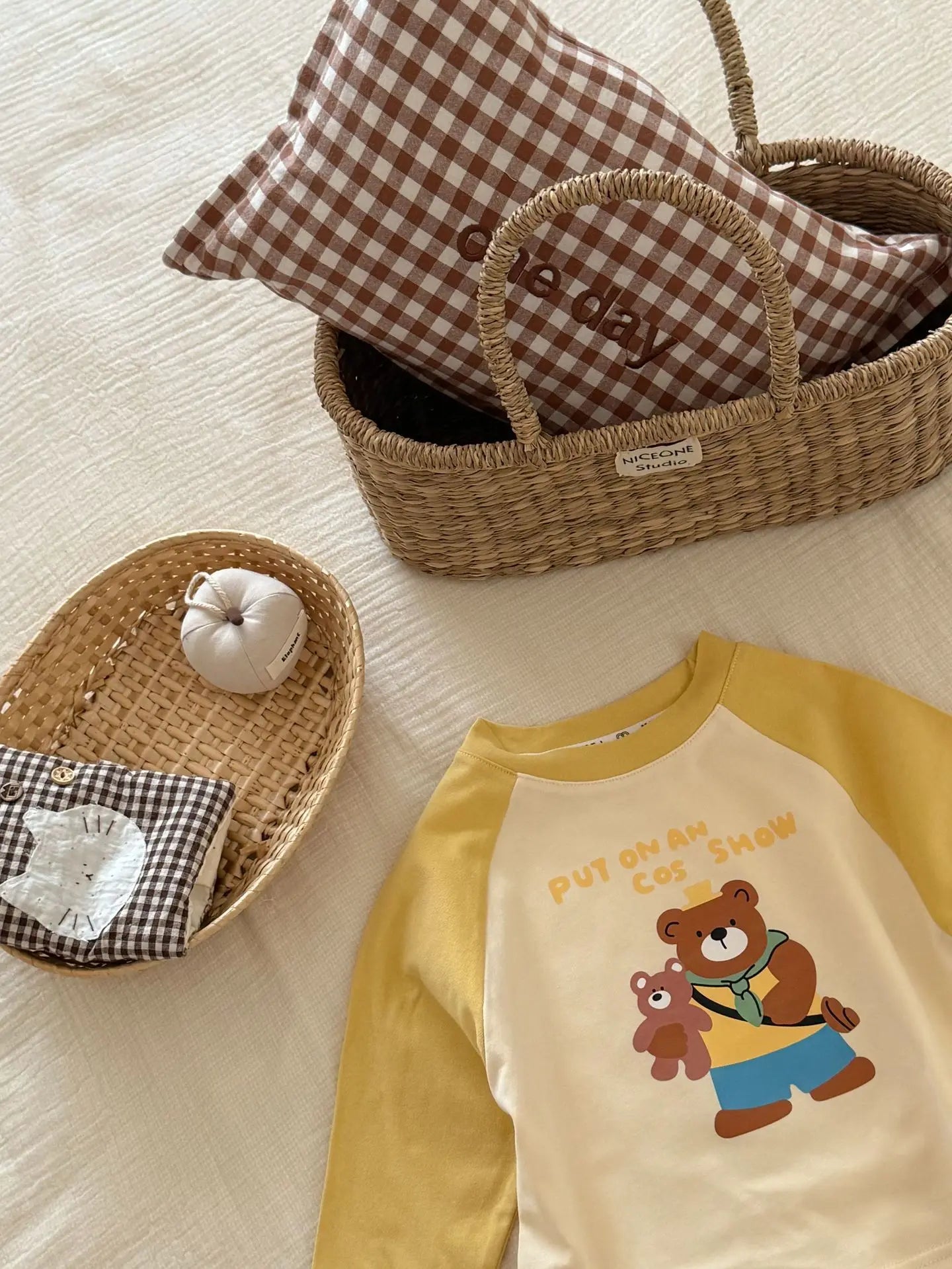 長袖Tシャツ キッズトップス 長袖プリントTシャツ ラグランパッチワーク 4カラー