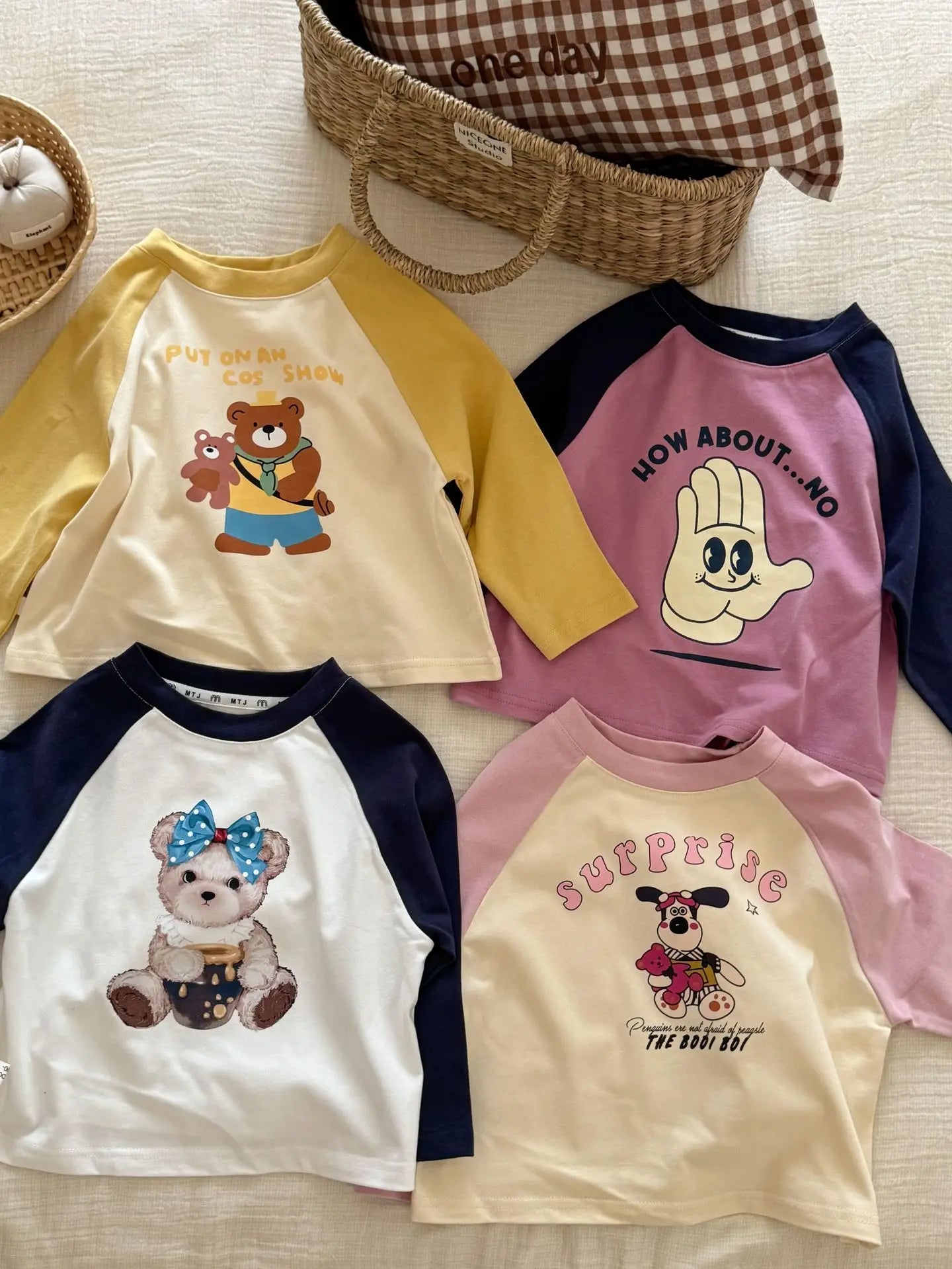 長袖Tシャツ キッズトップス 長袖プリントTシャツ ラグランパッチワーク 4カラー