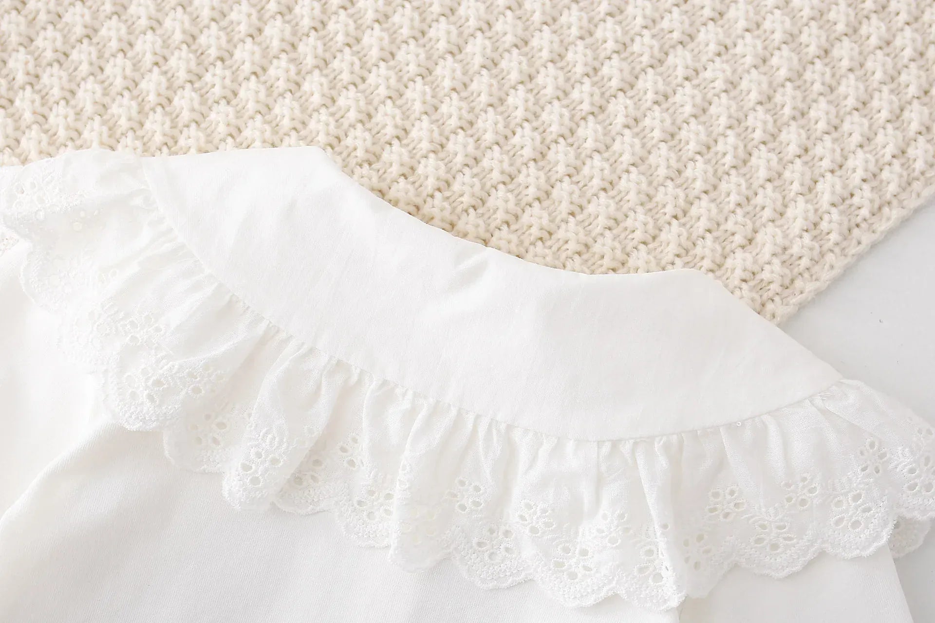 長袖Tシャツ キッズトップス レースフラワー刺繍襟長袖Tシャツブラウス ホワイト【mh0007223】