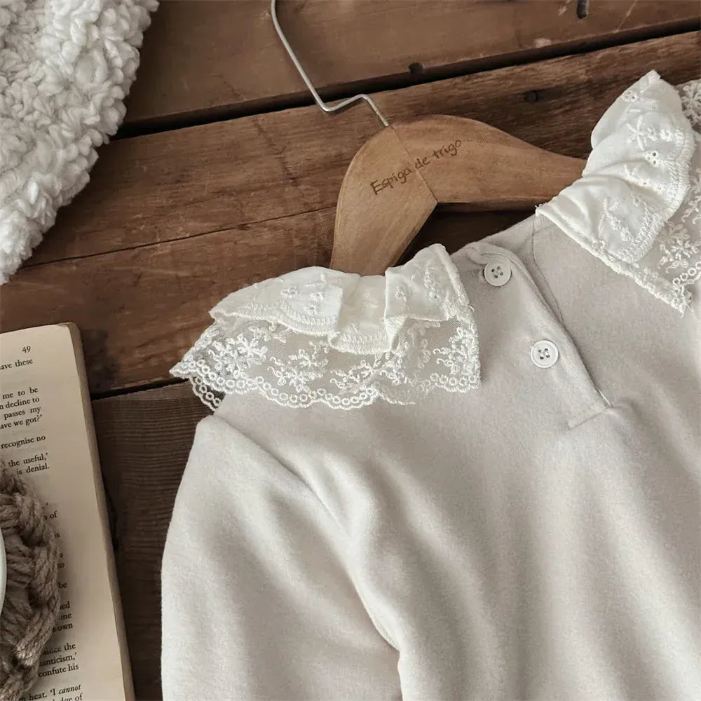 長袖Tシャツ ベビートップス レースフリルダブルラッフル襟長袖Tシャツブラウス【mh0008013】