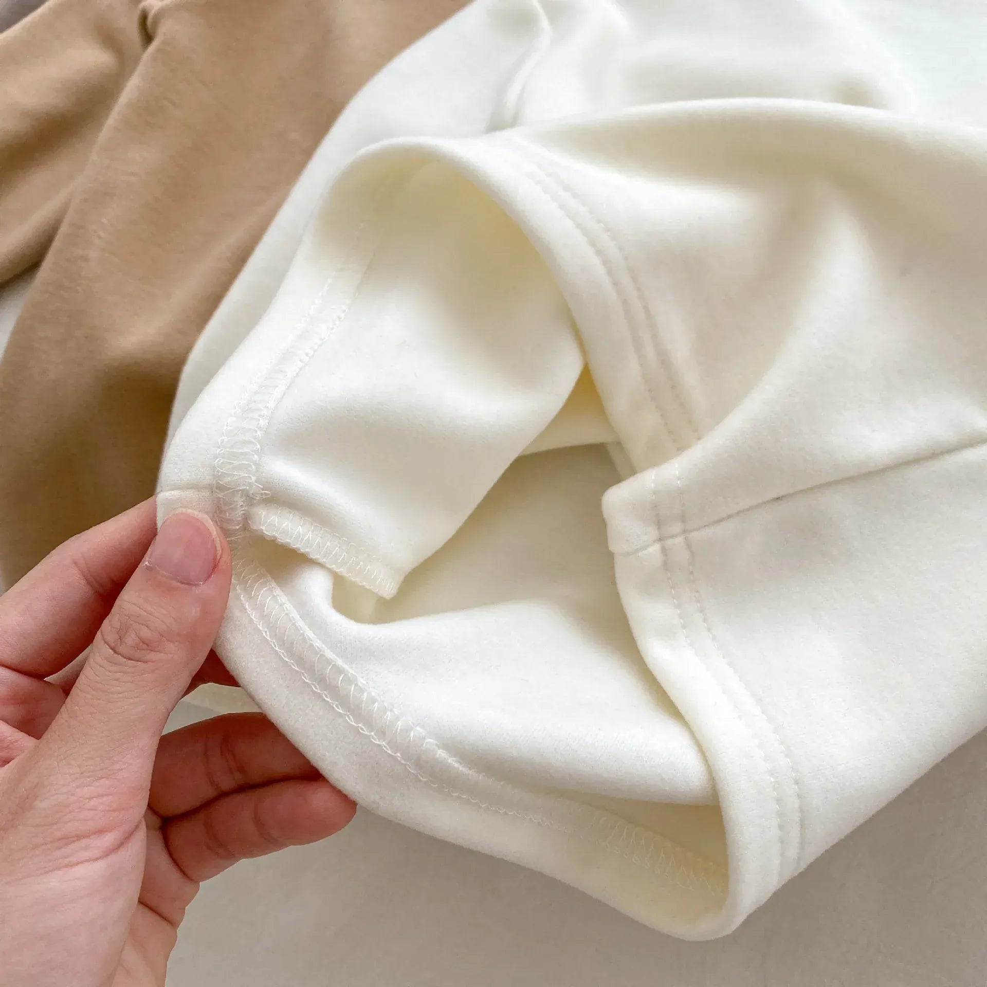 長袖Tシャツ ベビーキッズトップス シンプルベーシックハイネックボトルネック長袖Tシャツ【mh0008364】