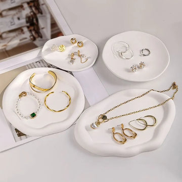 トレー・小物入れ 変形石膏プレート パレット アクセサリー収納 テーブル小物置き 撮影小物【mh0004318】
