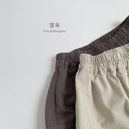 キッズのカーゴハーフパンツ（コーヒー＆ライトカーキ）ギャザーウエスト