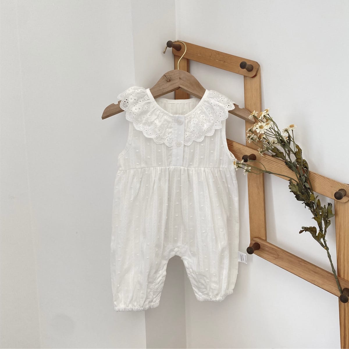 レース襟つき ノースリーブ ロンパース【mh0013726】 Creamy White / 66cm BBAMMA ノースリーブロンパース