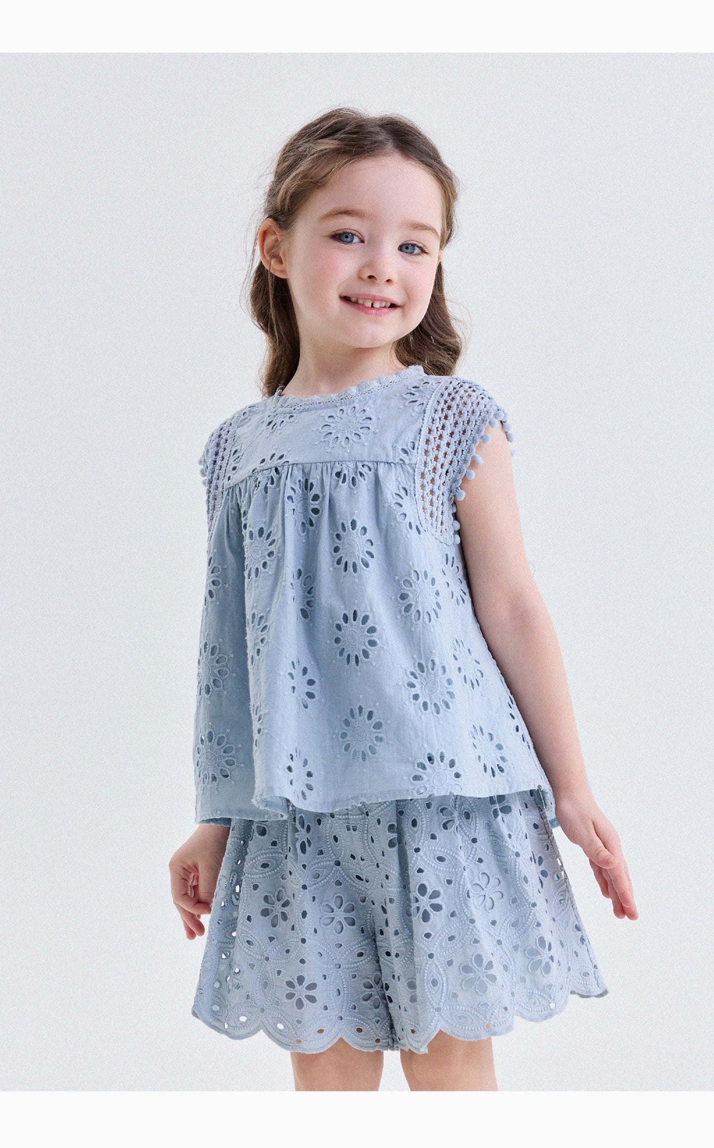 キッズ レース アイレット カットアウト フリル ノースリーブ タンクトップ ショートパンツ【mh0013755】 yunerma ノースリーブセットアップ