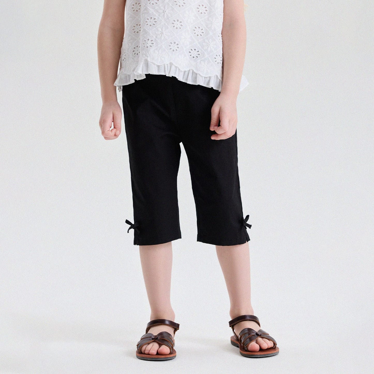 キッズ 無地 リボン 裾スリット クロップドパンツ【mh0013773】 Black / 90cm yunerma ハーフパンツ・ショートパンツ