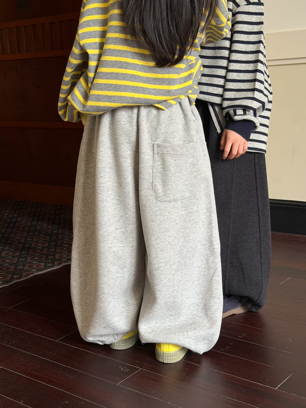 キッズ ワイド ルーズ スウェットパンツ ロングパンツ【mh0013918】 KUMAI.KIDS ロングパンツ・スウェットパンツ