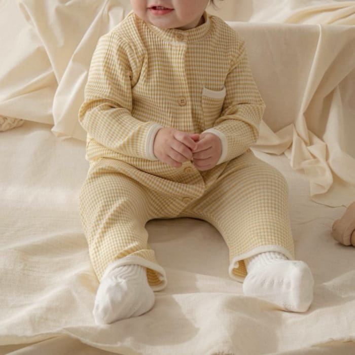 ベビー ボーダー ポケット ボタン 長袖 カバーオール 耳付き帽子【mh0013963】 Yellow Jumpsuit / 66cm BBAMMA 長袖ロンパース