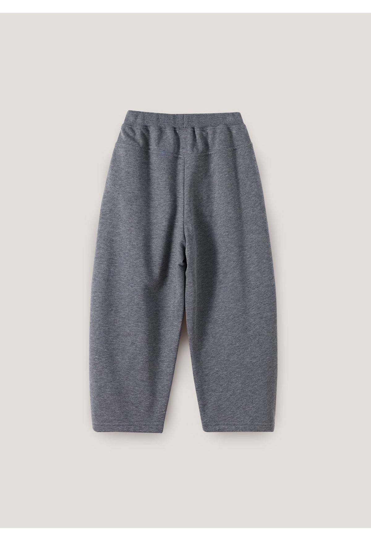 キッズ用スウェットパンツ（ルーズワイド）グレー、くしゅっとしたウエストとストレート寄り