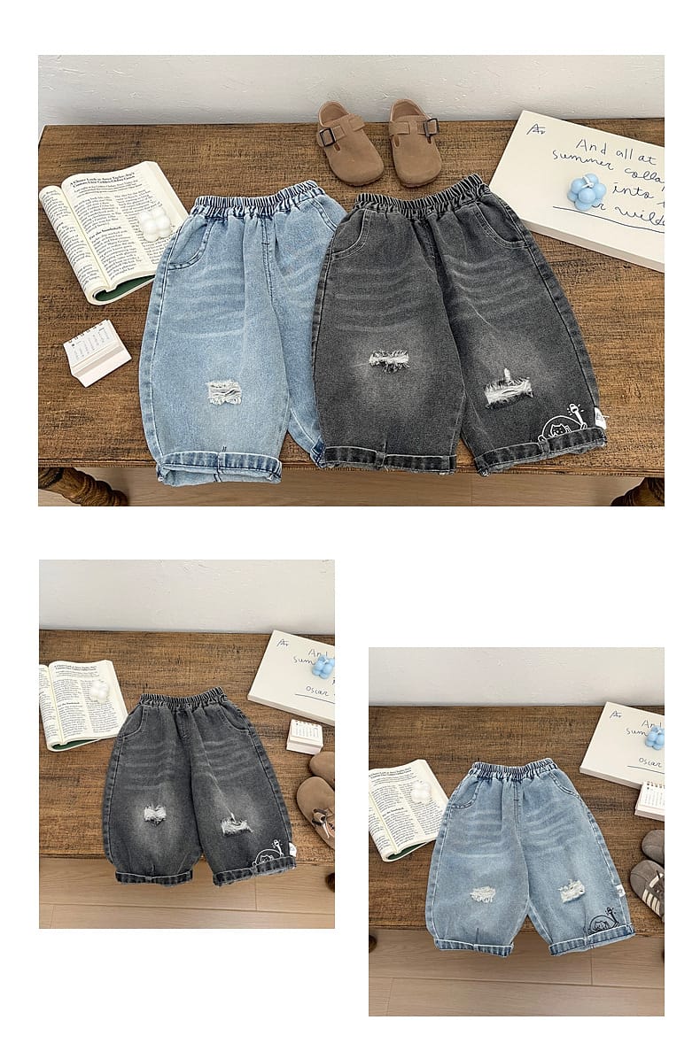 ベビー用ダメージ加工デニムワイドパンツ、ライトブルーとチャコール系、ステッチのほつれ感