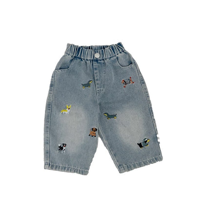 ベビー用刺繍デニムパンツ、ライトブルーのワイドシルエットと総柄刺繍