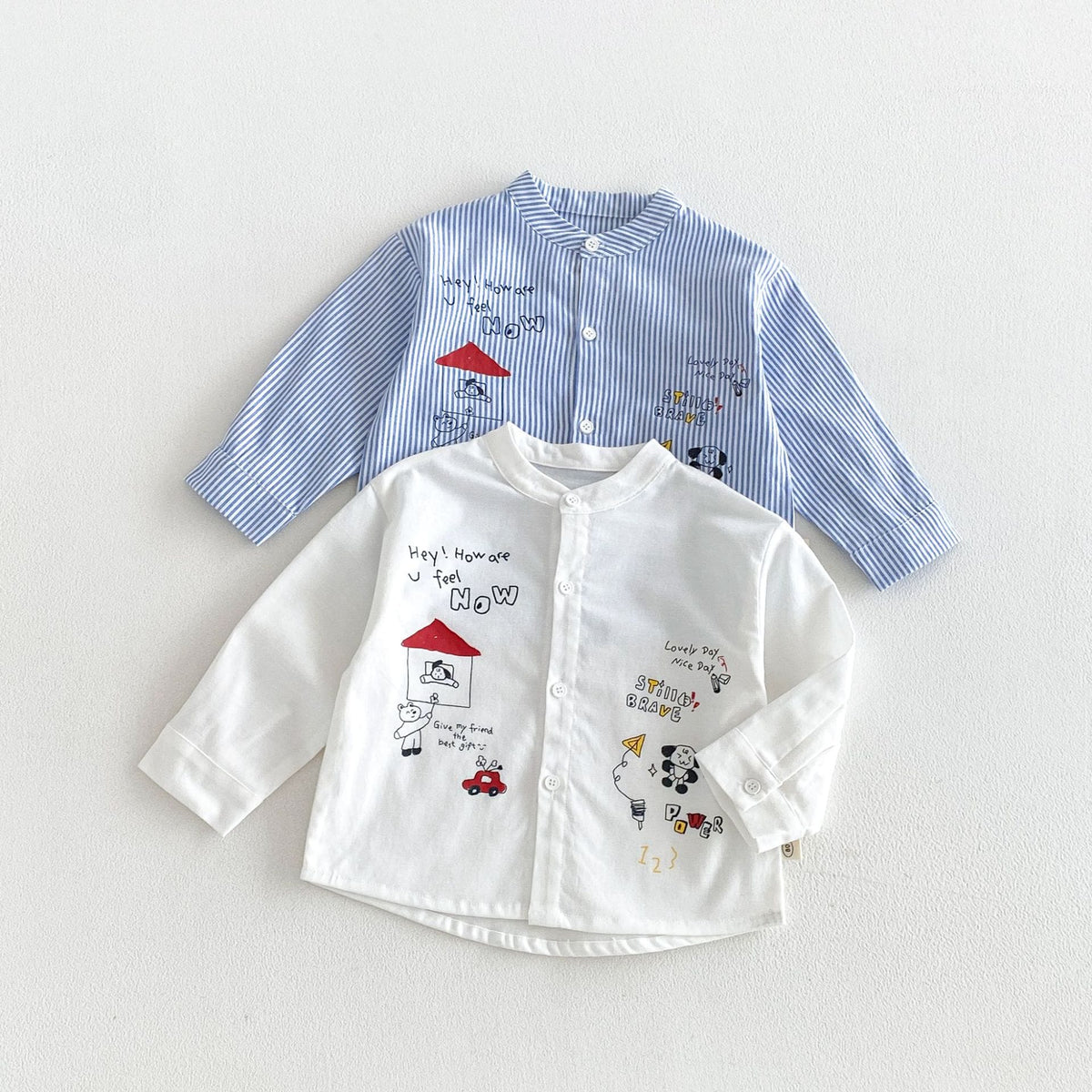 キッズ用 プリント長袖シャツ2枚（青ストライプ、白）