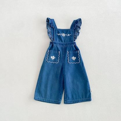 キッズ サロペットパンツ（濃い青）、フリル肩紐と花モチーフ刺繍ポケット