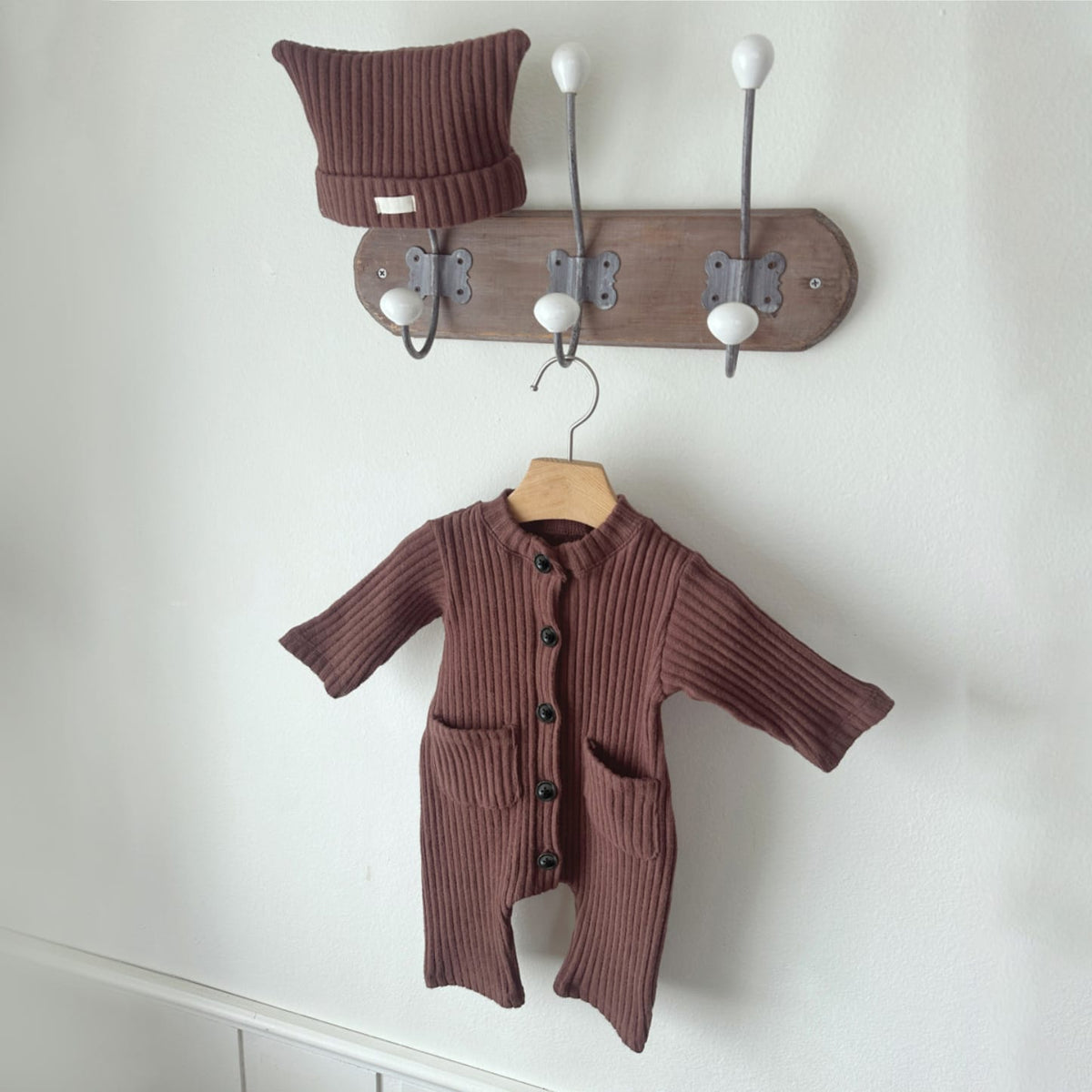 ベビー リブ ニット ニュアンスカラー 長袖 ロンパース 帽子【mh0014399】 Coffee Suit (Jumpsuit + Hat) / 66cm BBAMMA 長袖ロンパース