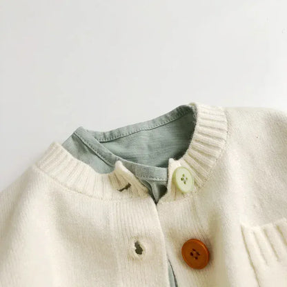 カーディガン・パーカー キッズカーディガン ボタンアクセントシンプルニットジャケット【mh0008949】