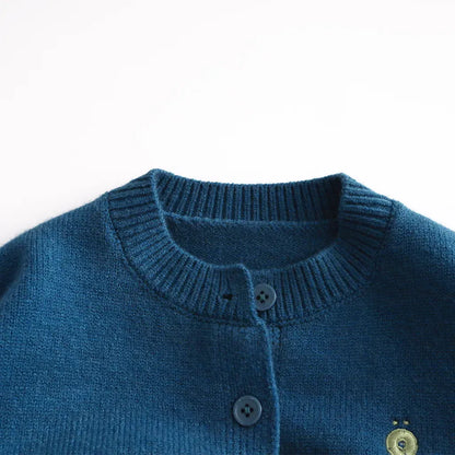 カーディガン・パーカー シンプルワンポイント刺繍ニットカーディガン【mh0011088】