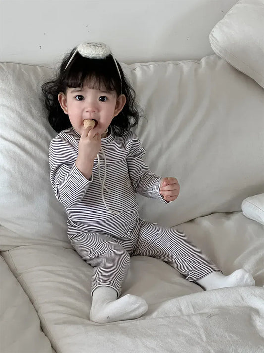 長袖パジャマ ベビーセットアップ 2点セット 長袖パジャマセット 天使の羽根ボーダー長袖Tシャツ+ハイウェストロングパンツ【mh0008425】
