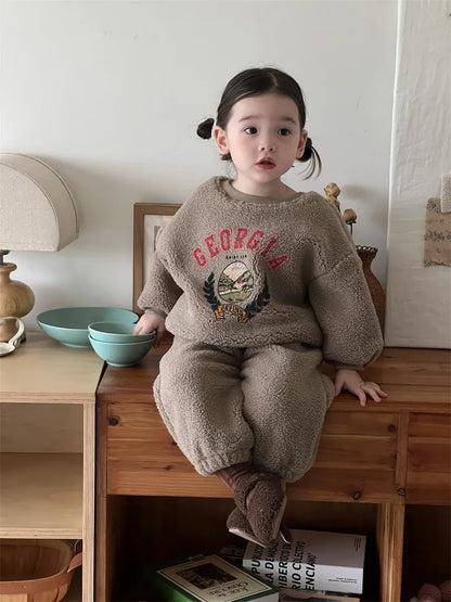 長袖セットアップ Brown / 9M  73CM ベビーキッズセットアップ 2点セット ロゴプリントボアフリース長袖スウェットシャツ+ロングパンツ【mh0008435】