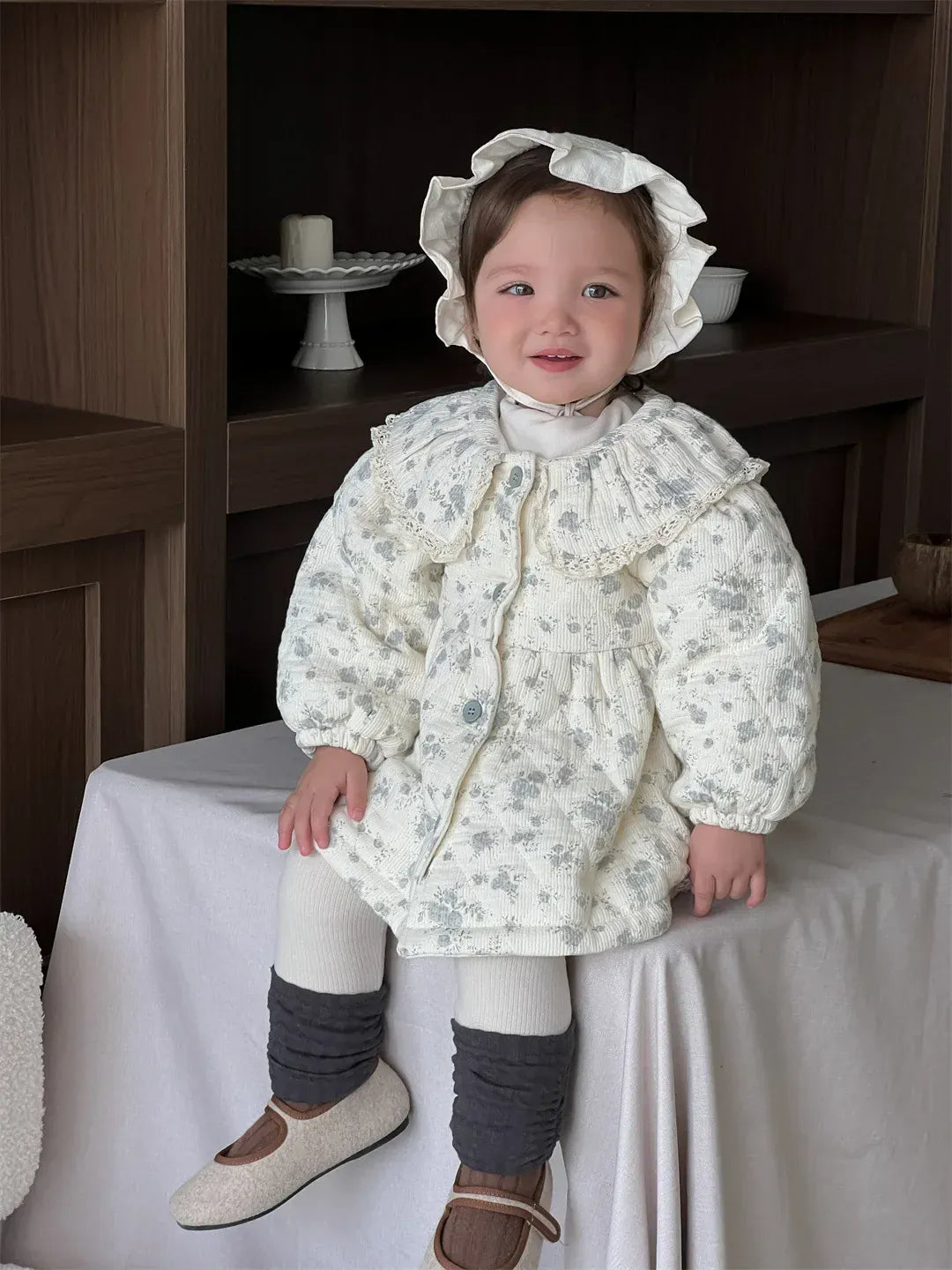 ロングコート ベビーアウター フラワープリントレースフリルキルティング前あきワンピースコート【mh0007812】