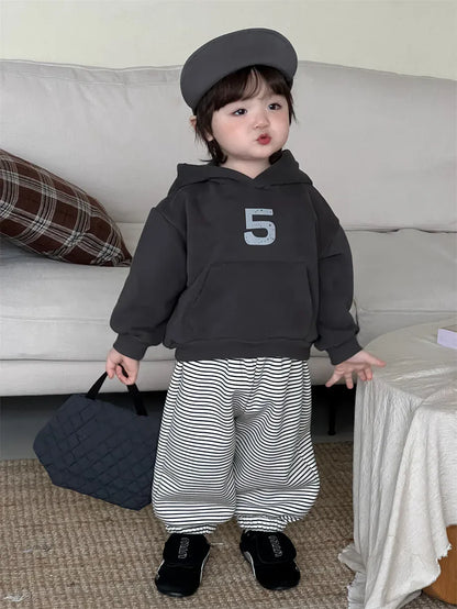 トレーナー・フーディ ベビートップス ナンバーロゴプリント裏フリースフーディ長袖スウェットパーカー【mh0007975】