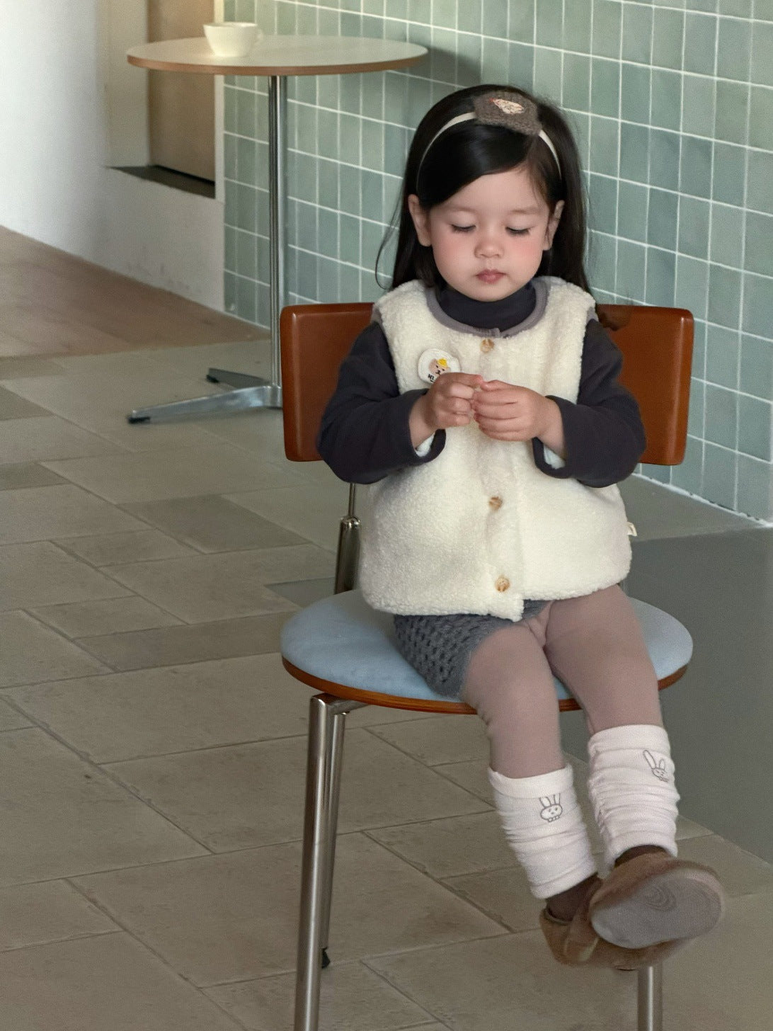 フリルエッジベスト/長袖Tシャツ/裏フリースデニムパンツ【mh0011936】