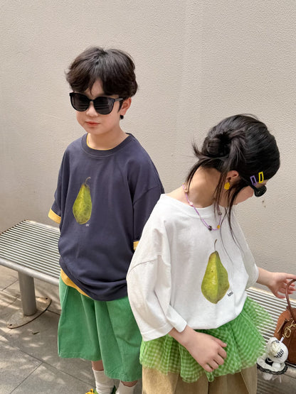 ネイビー半袖Tシャツ、イエローのリブ付き、洋梨プリント