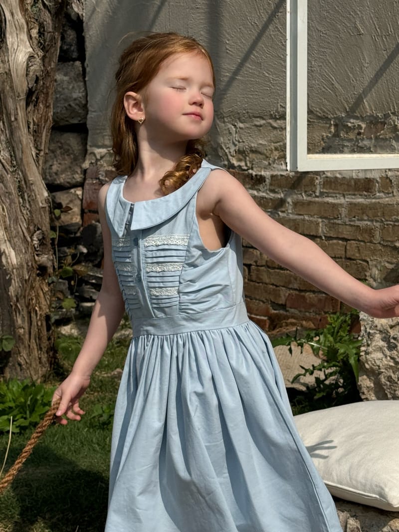 Pleated Lace Pin-tuck Sleeveless Dress レトロ 丸襟 ノースリーブワンピース【mh0012806】 Chengle ノースリーブワンピース