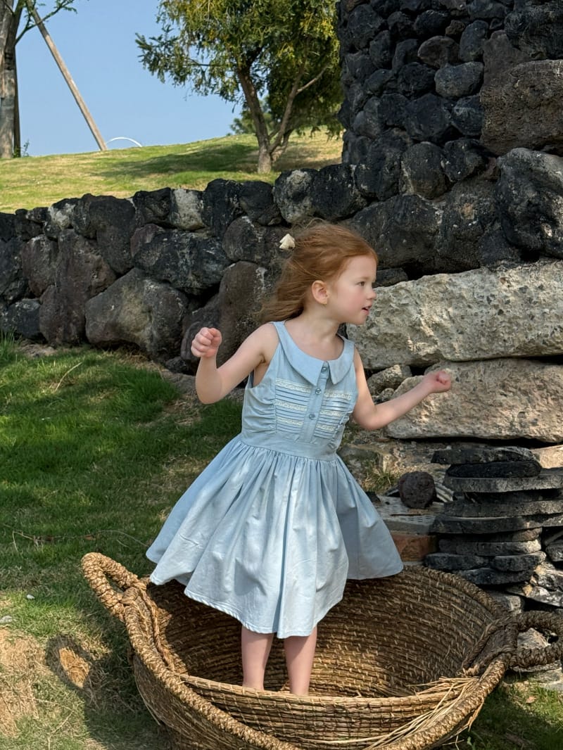 Pleated Lace Pin-tuck Sleeveless Dress レトロ 丸襟 ノースリーブワンピース【mh0012806】 Chengle ノースリーブワンピース