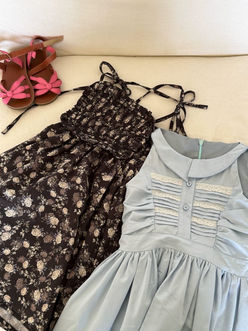 Pleated Lace Pin-tuck Sleeveless Dress レトロ 丸襟 ノースリーブワンピース【mh0012806】 Chengle ノースリーブワンピース