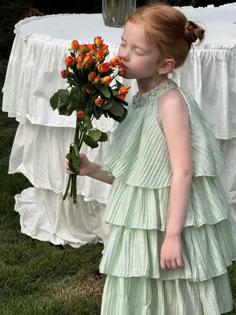Pleated Ruffle Halter Princess Dress ティアード ノースリーブワンピース【mh0013250】 Chengle ノースリーブワンピース