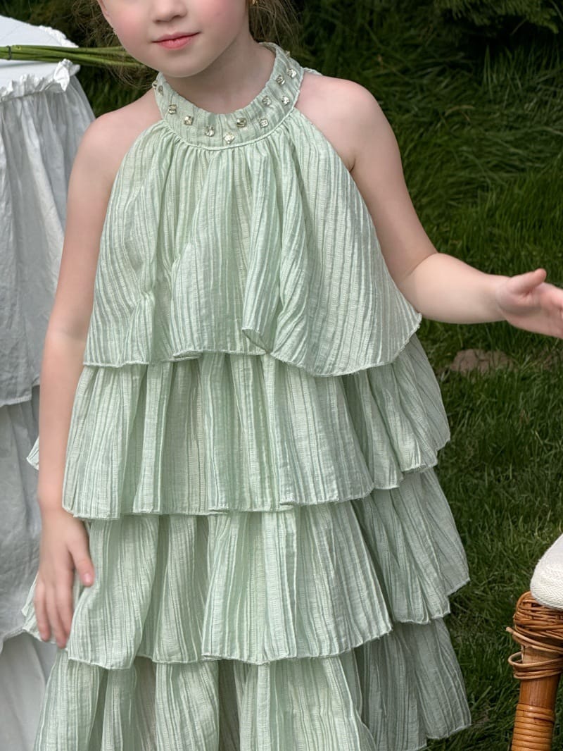 Pleated Ruffle Halter Princess Dress ティアード ノースリーブワンピース【mh0013250】 Chengle ノースリーブワンピース
