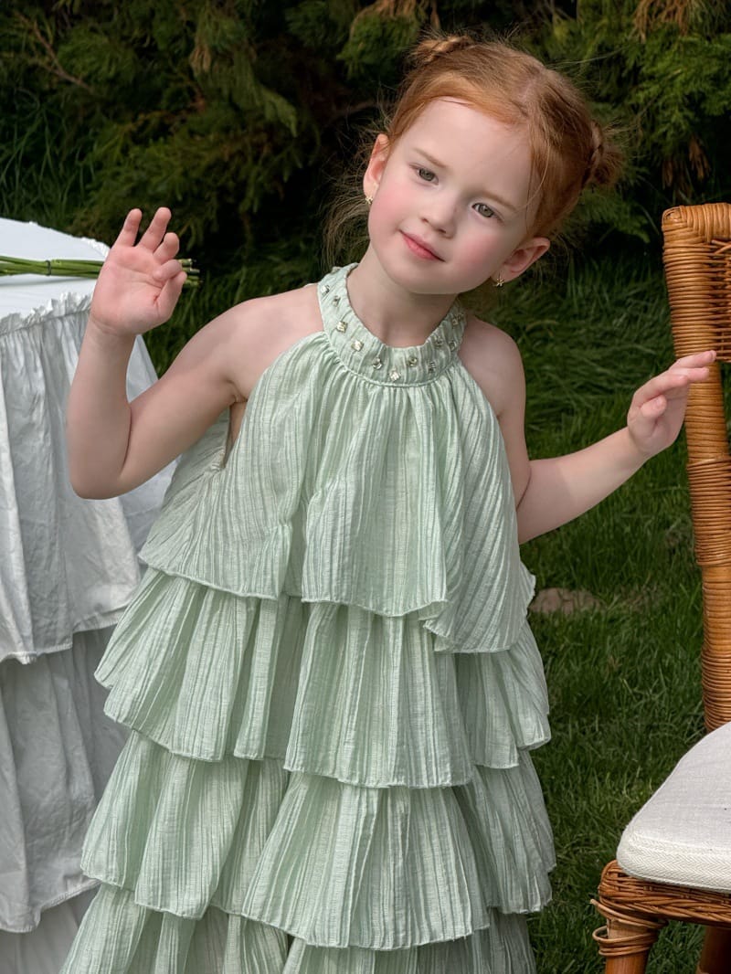 Pleated Ruffle Halter Princess Dress ティアード ノースリーブワンピース【mh0013250】 Chengle ノースリーブワンピース