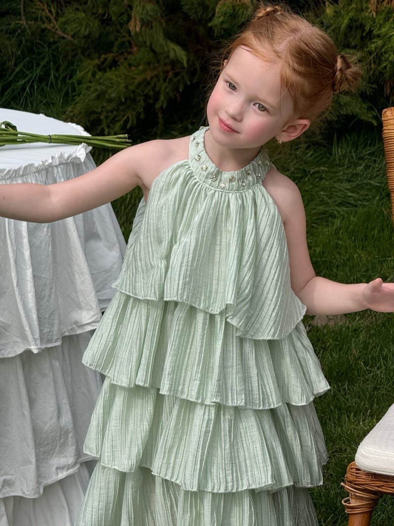 Pleated Ruffle Halter Princess Dress ティアード ノースリーブワンピース【mh0013250】 Chengle ノースリーブワンピース