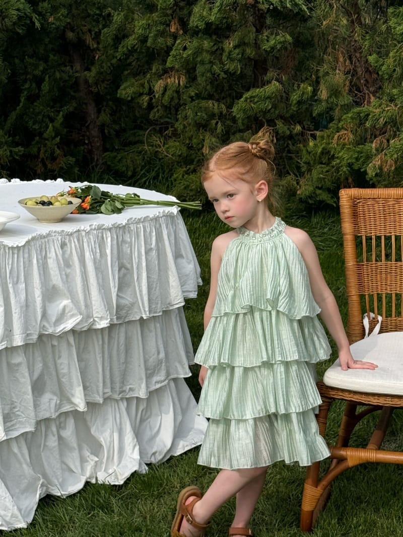 Pleated Ruffle Halter Princess Dress ティアード ノースリーブワンピース【mh0013250】 Chengle ノースリーブワンピース