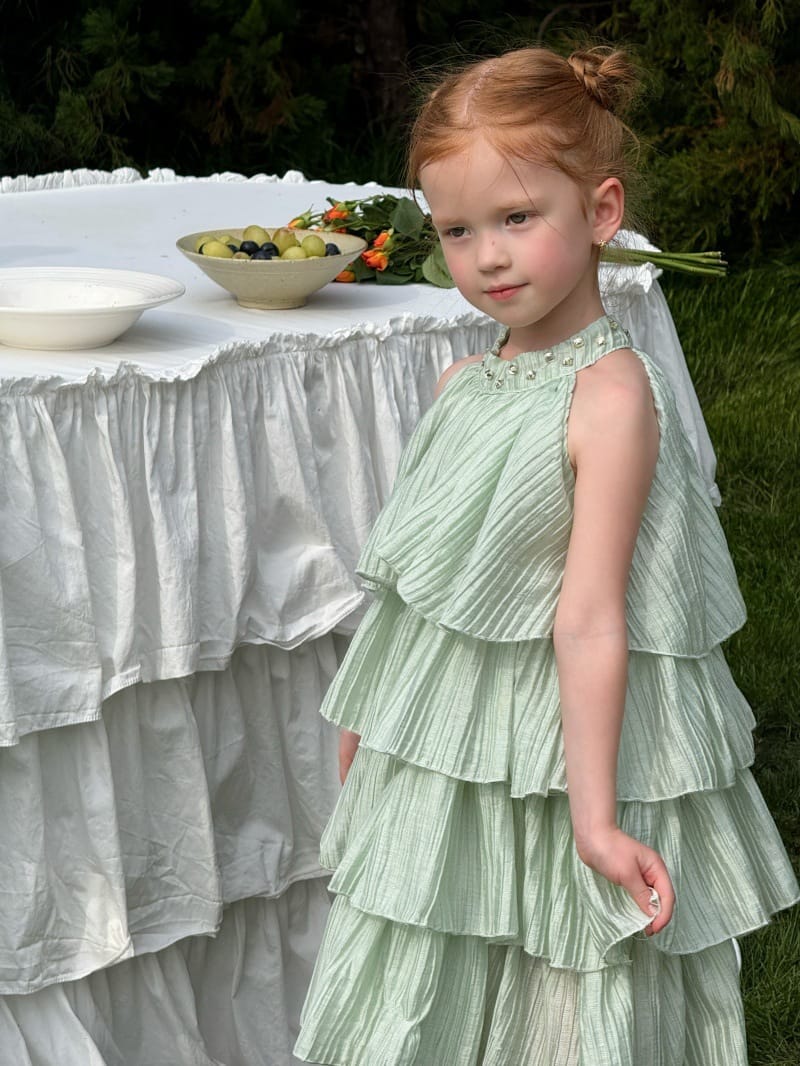 Pleated Ruffle Halter Princess Dress ティアード ノースリーブワンピース【mh0013250】 Chengle ノースリーブワンピース